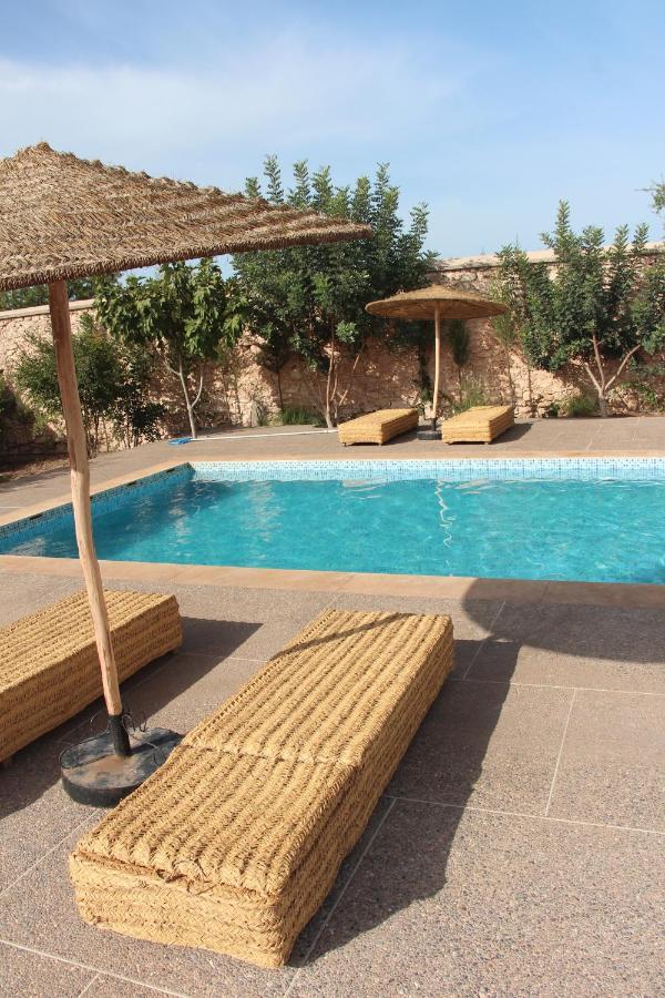 Les Jardins Fleuris Bed and Breakfast Εσαουίρα Εξωτερικό φωτογραφία