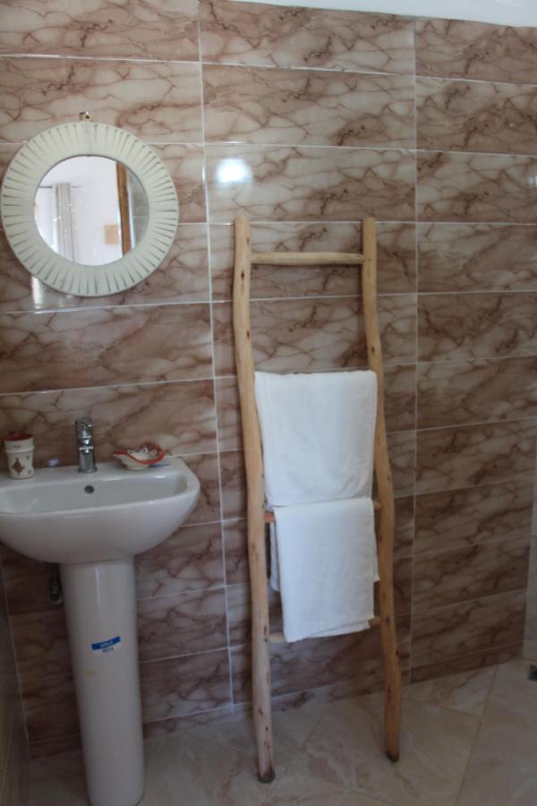 Les Jardins Fleuris Bed and Breakfast Εσαουίρα Εξωτερικό φωτογραφία